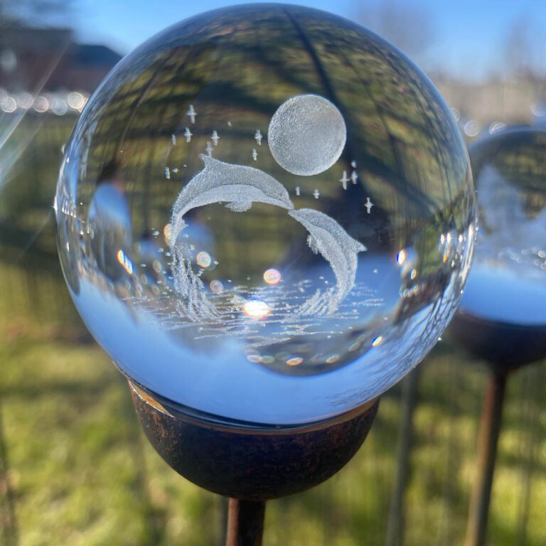 5061098722255 1 3D Crystal Ball Decorative Garden Stake Ornament Dolphin.jpg